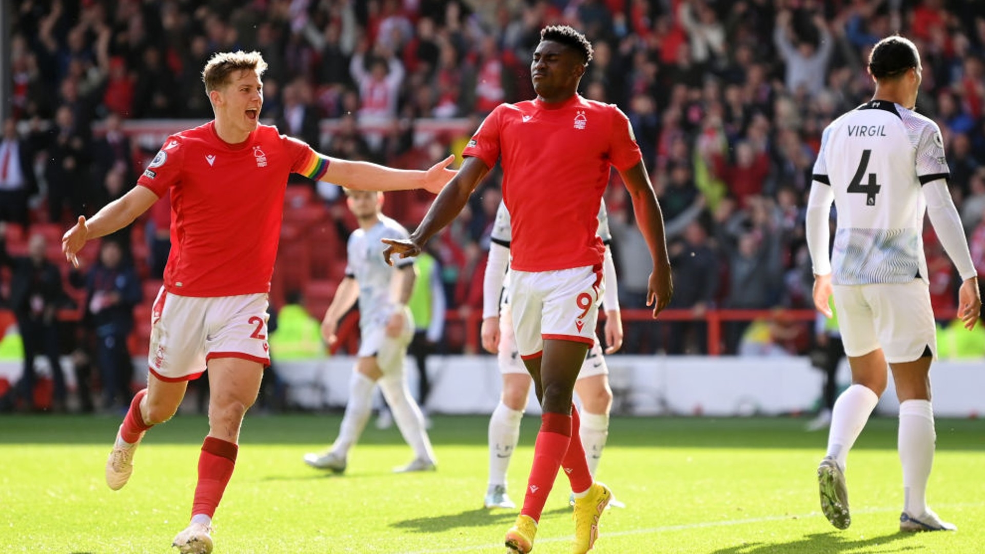 和球员表现 和球员表现